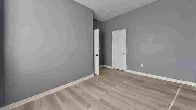 6 BR in Indianapolis