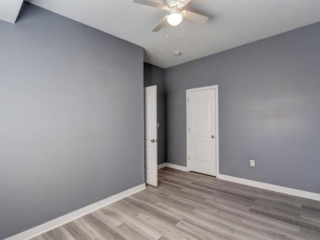 6 BR in Indianapolis