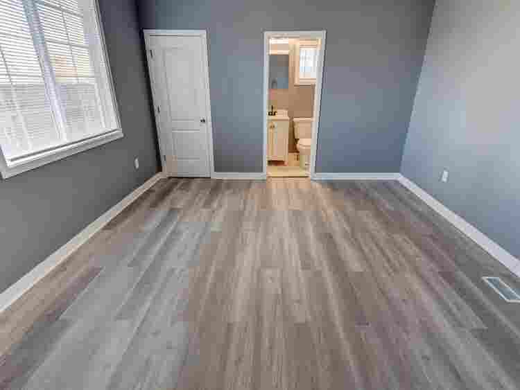 6 BR in Indianapolis