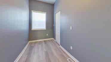 6 BR in Indianapolis