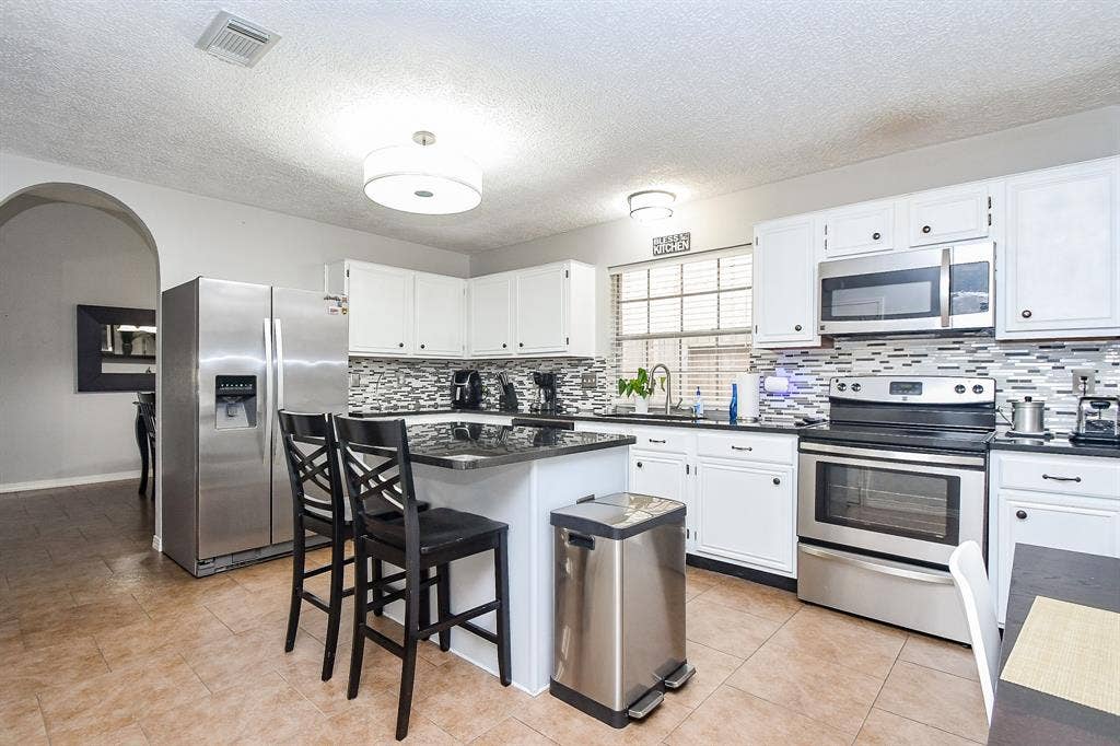 Small rooms in Barker Cypress