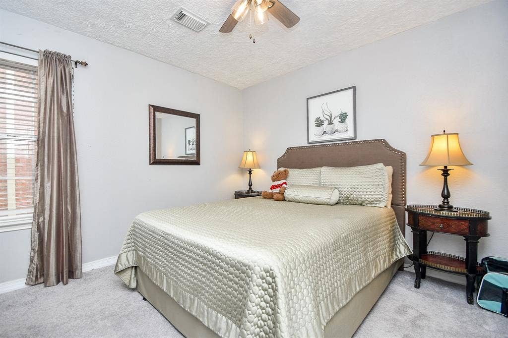 Small rooms in Barker Cypress