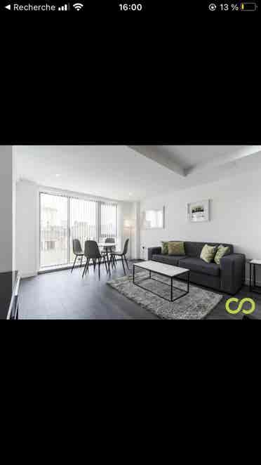 Flat share in SE - room available