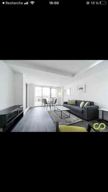 Flat share in SE - room available