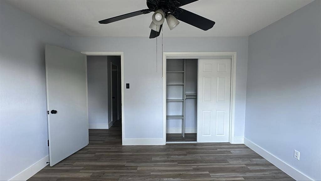 Bedroom w/ Bathroom