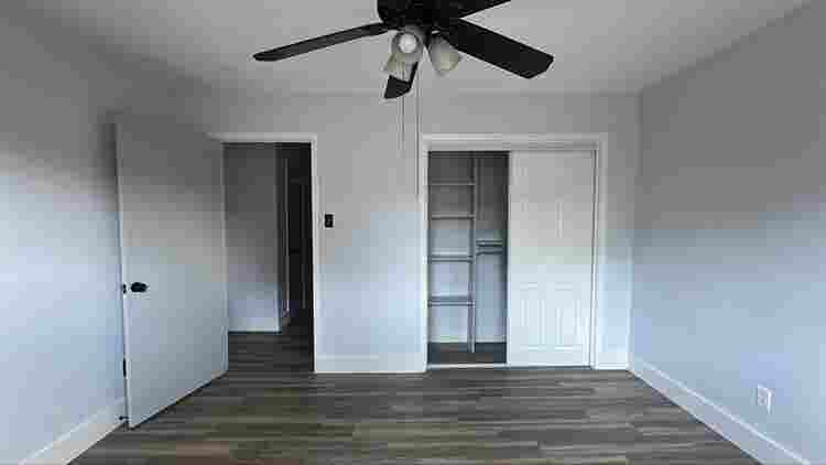 Bedroom w/ Bathroom