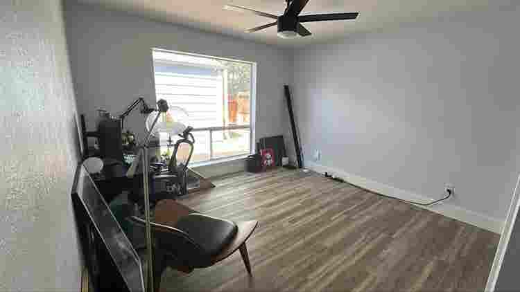 Bedroom w/ Bathroom