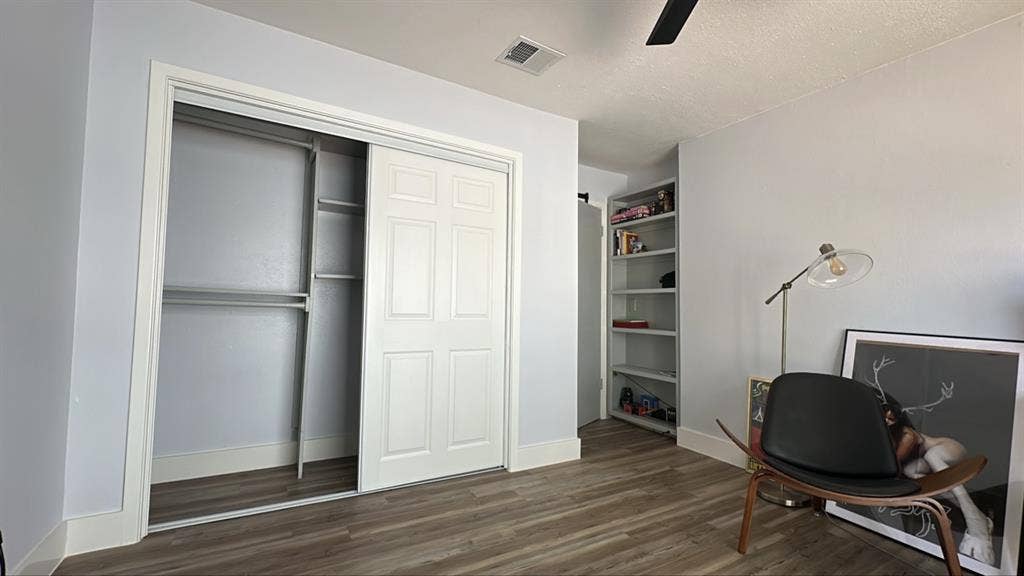 Bedroom w/ Bathroom