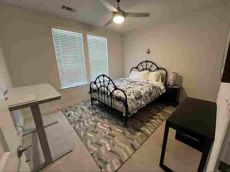 Roommate Needed!