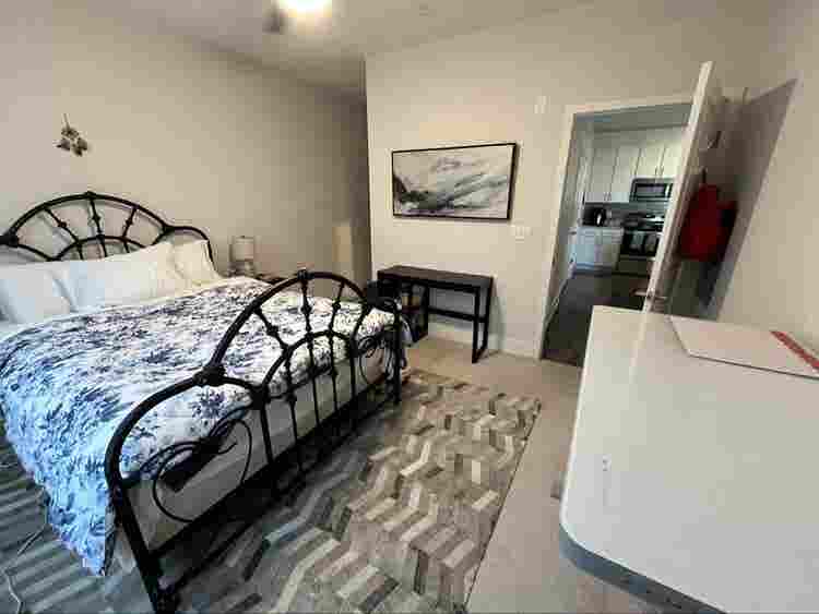 Roommate Needed!