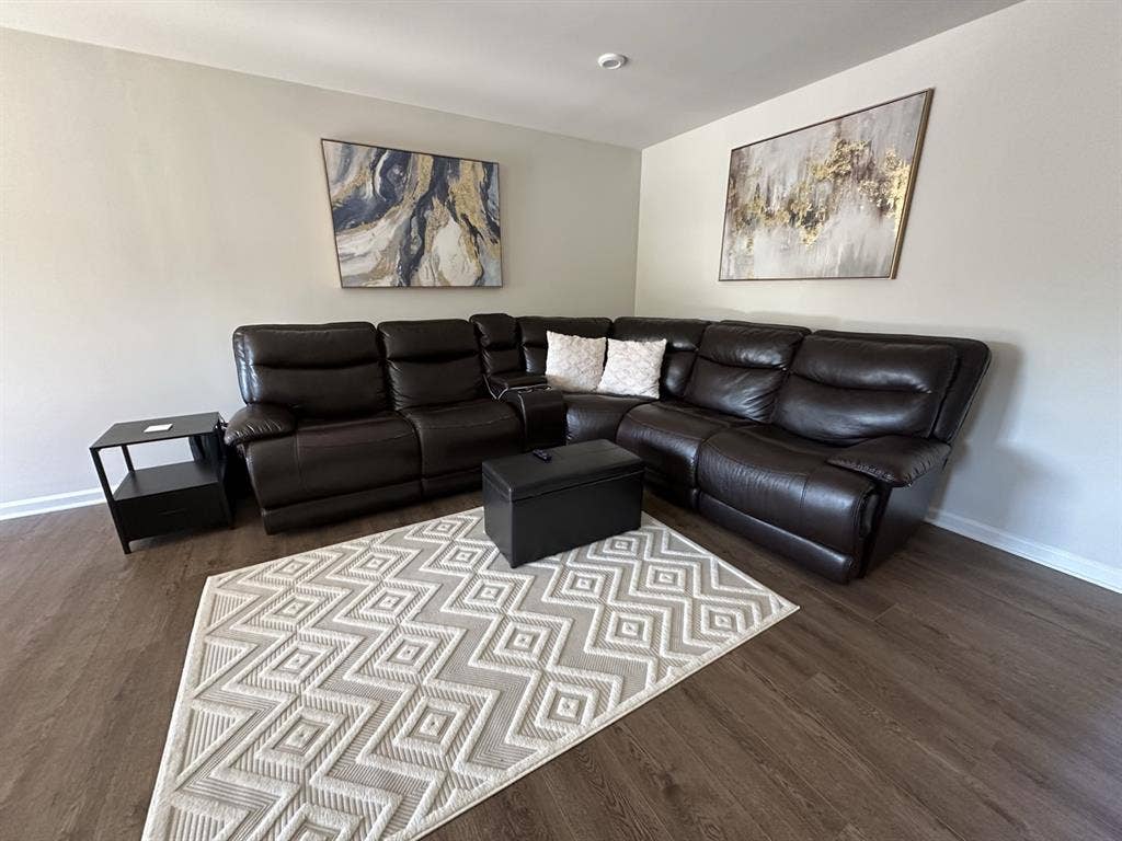 Townhome w/ all utilities included!