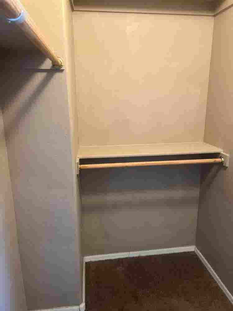 1 room Available in a  big house