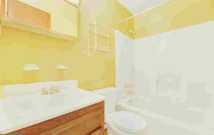 Private Bedroom in District Heights
