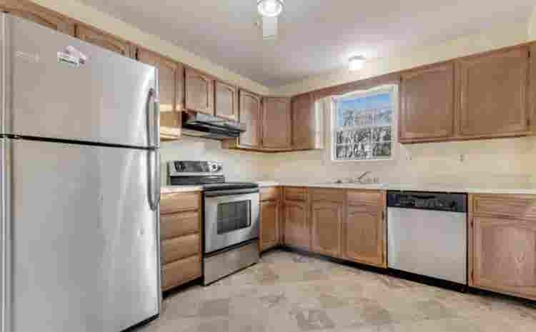 Private Bedroom in District Heights