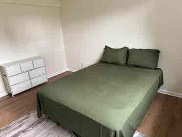 Private Bedroom in District Heights