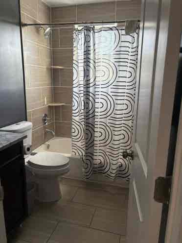 Private Room in East Capitol