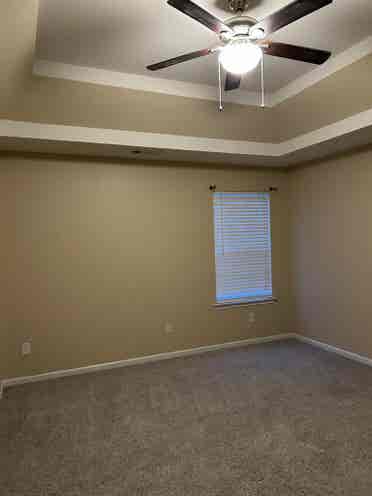 Room in 
4 bedroom house
