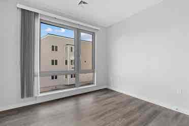 Near Tufts Campus! 1 BD Avail!