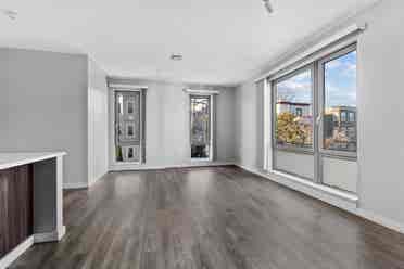 Near Tufts Campus! 1 BD Avail!