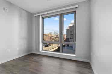 Near Tufts Campus! 1 BD Avail!