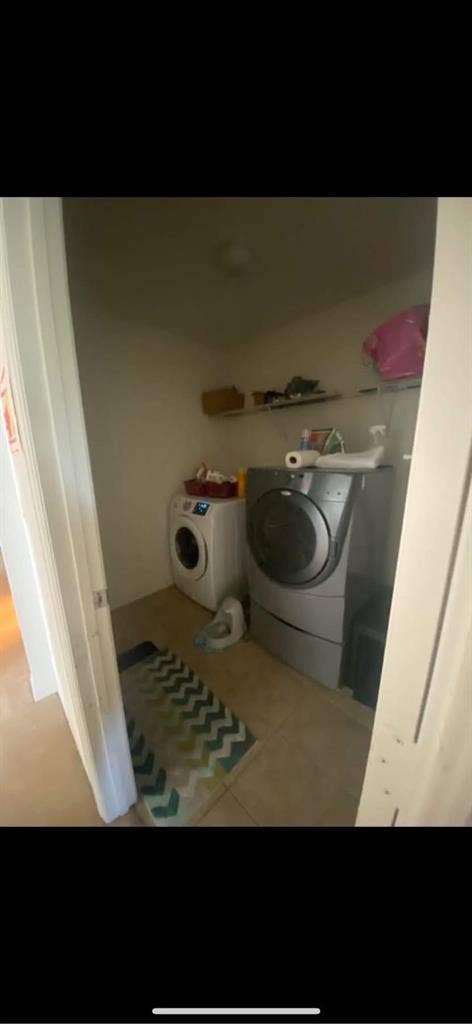 *Room Available*Women Only*
