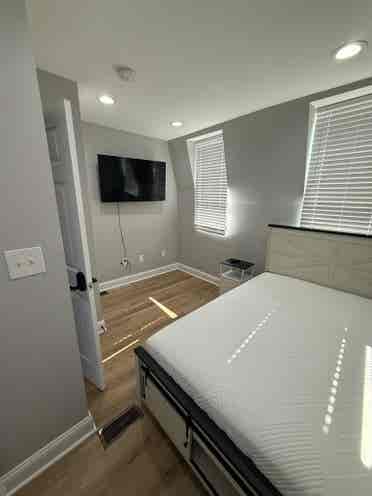 Private Furnished Room in Baltimore