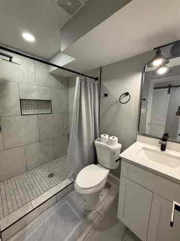 Private Furnished Room in Baltimore