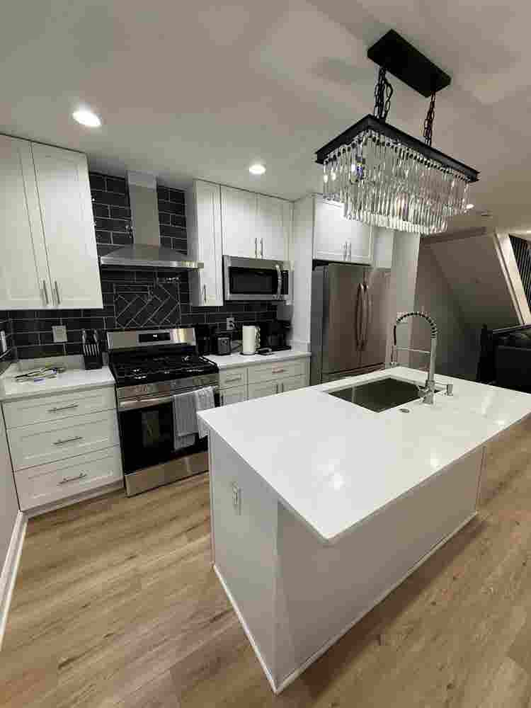 Private Furnished Basement Room