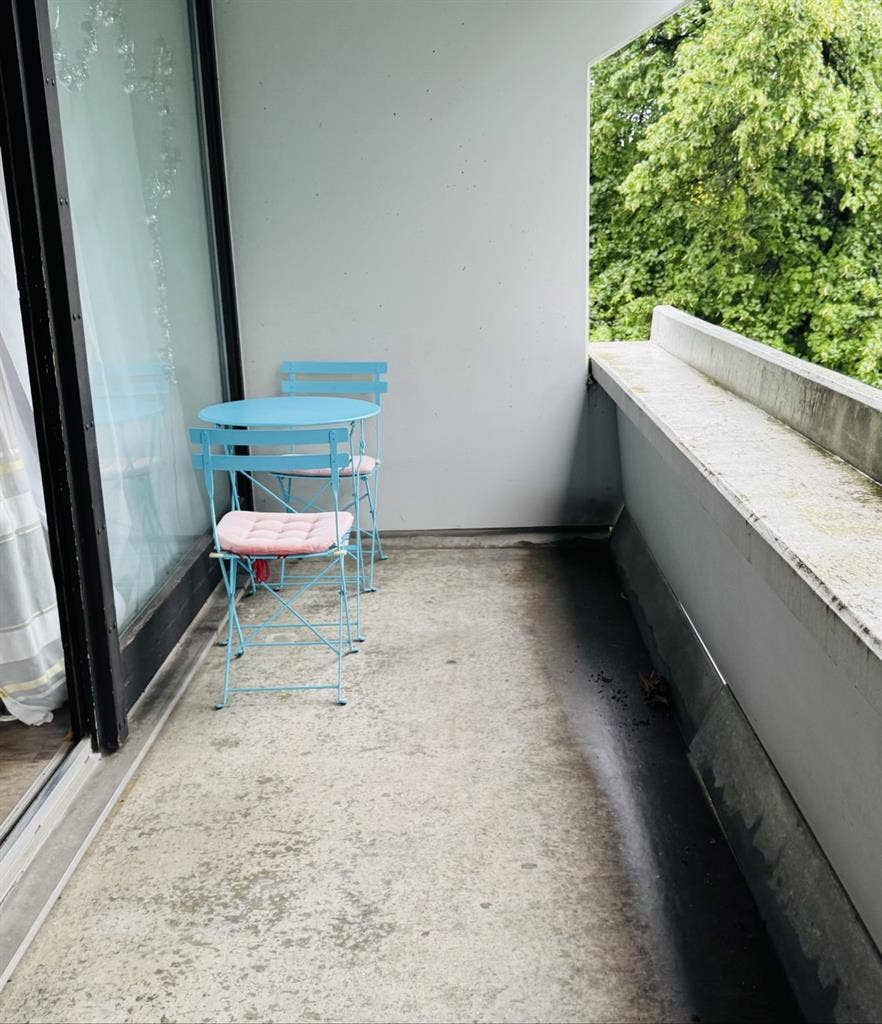Schönes WG Zimmer mit Balkon