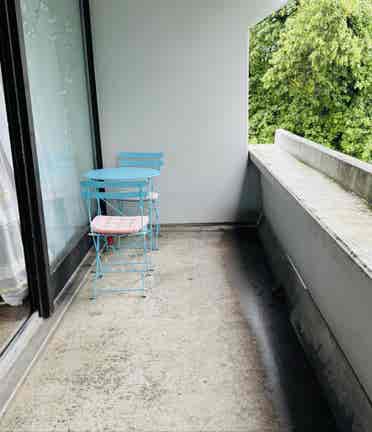 Schönes WG Zimmer mit Balkon