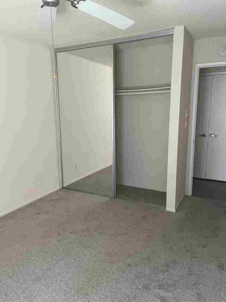 OC SPACIOUS BA UTILITIES INCLD