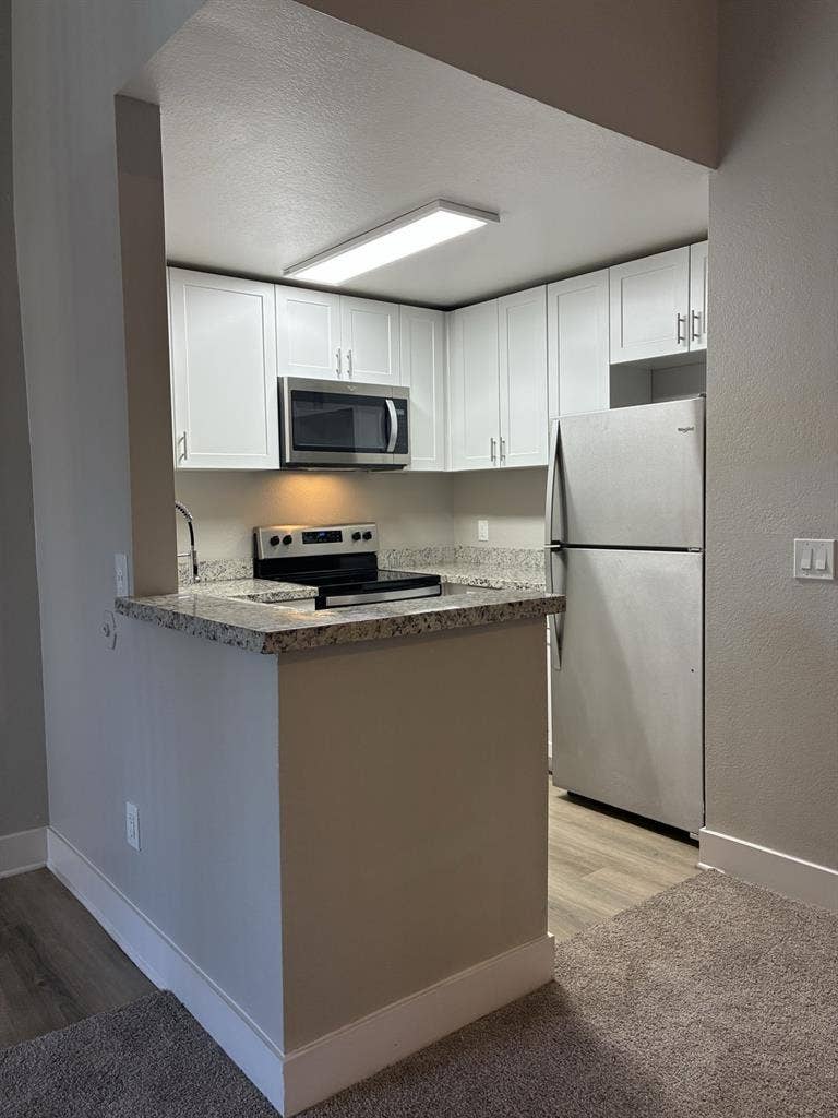 OC SPACIOUS BA UTILITIES INCLD
