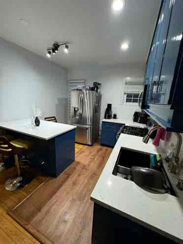 Modern room all utilities included