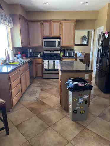 Large room for rent in Corona Hills