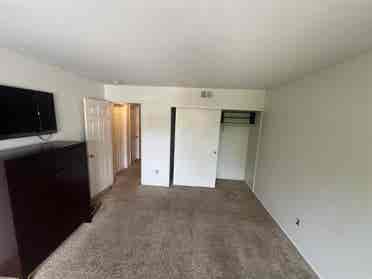 Large room for rent in Corona Hills