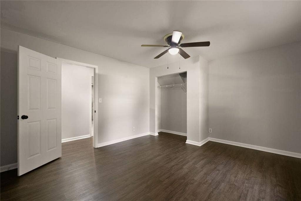 Entire floor - Delta employees?