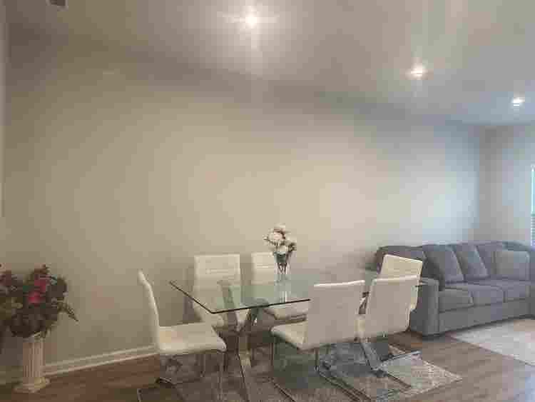 4 BR in Cary