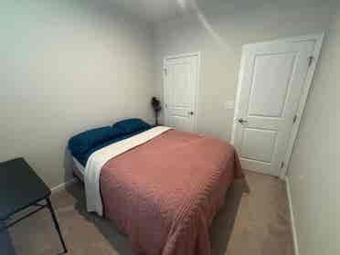 4 BR in Cary