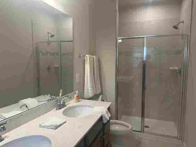 4 BR in Cary