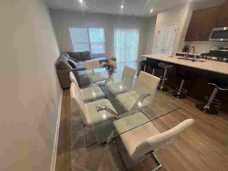 4 BR in Cary