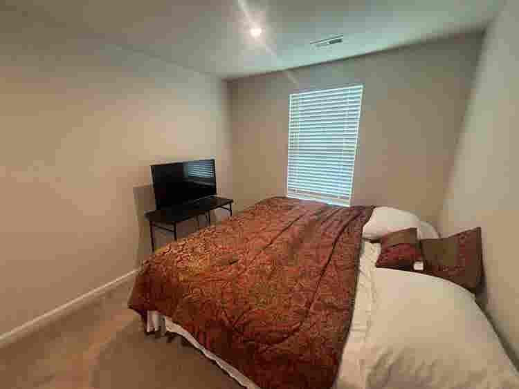 4 BR in Cary