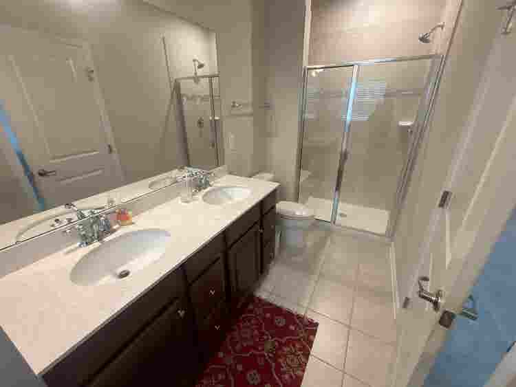 4 BR in Cary