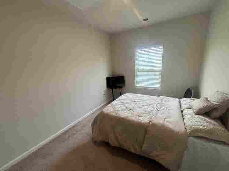 4 BR in Cary