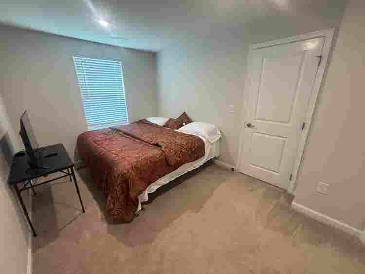 4 BR in Cary