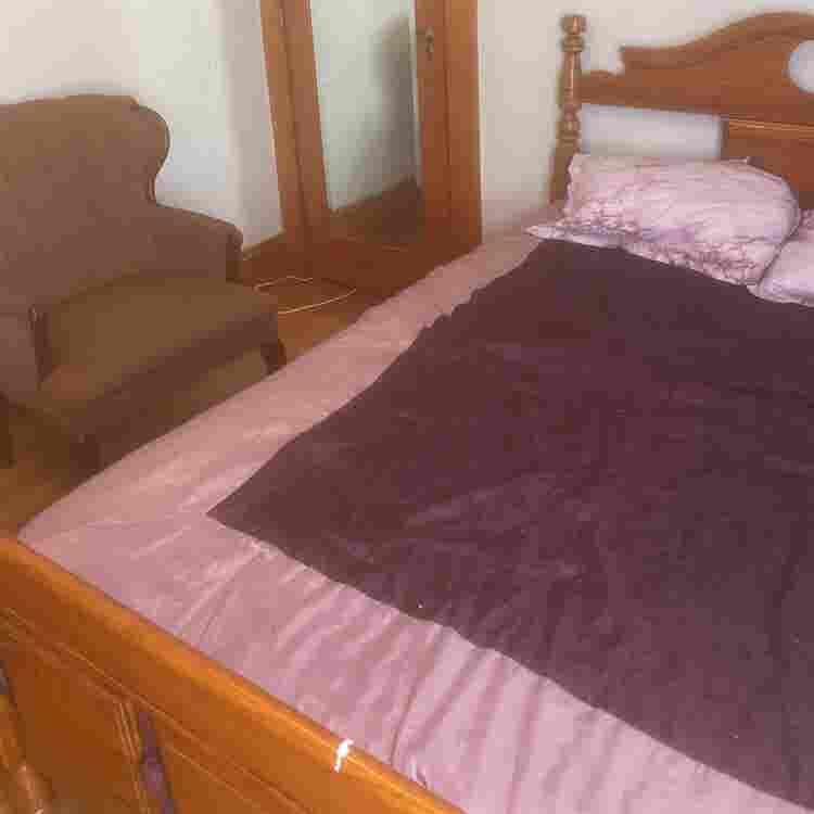 I have a room availablee
