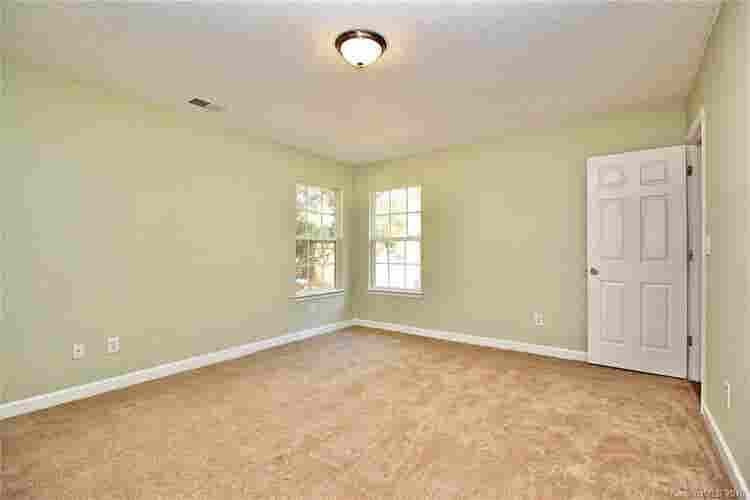 3 BR in Charlotte