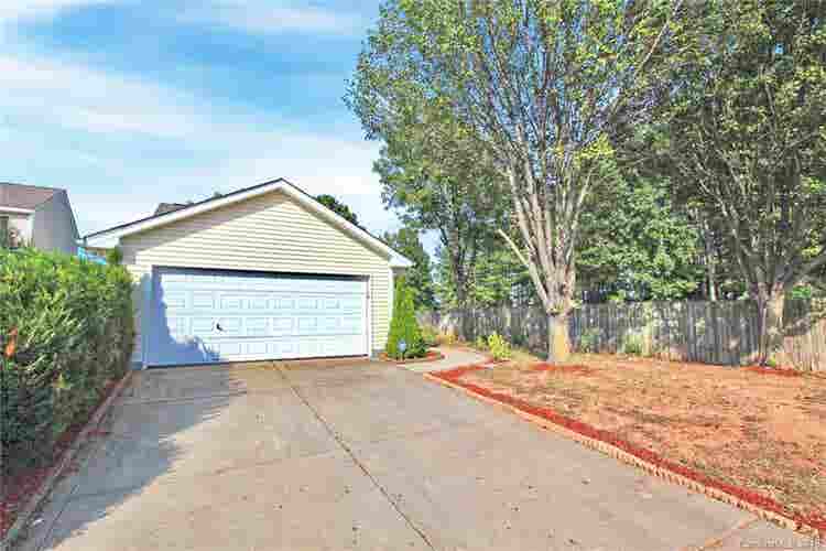 3 BR in Charlotte