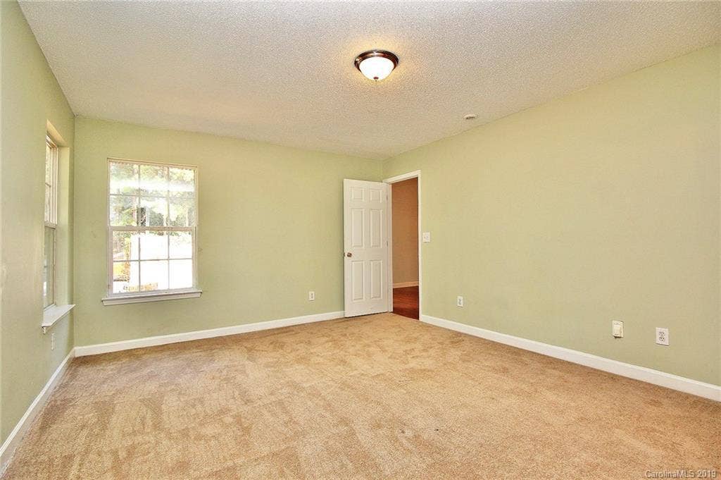 3 BR in Charlotte