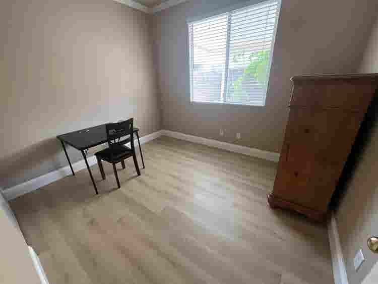 Private Bedroom Free Utilities