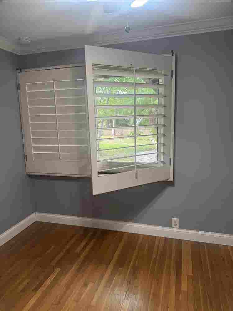 Looking for 1 roommate. 4 bedroom